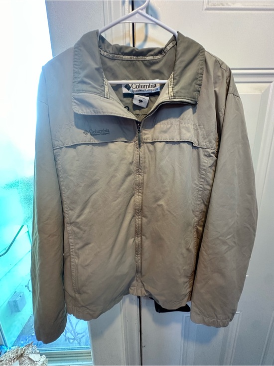 Columbia Sportswear Company Other - Columbia Sportswear Company Men's Lightweight Vented Casual Jacket Tan